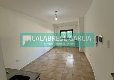 se alquila monoambiente zona centro 