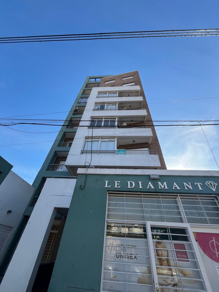 Alquilo dpto 1 dorm al frente zona centro