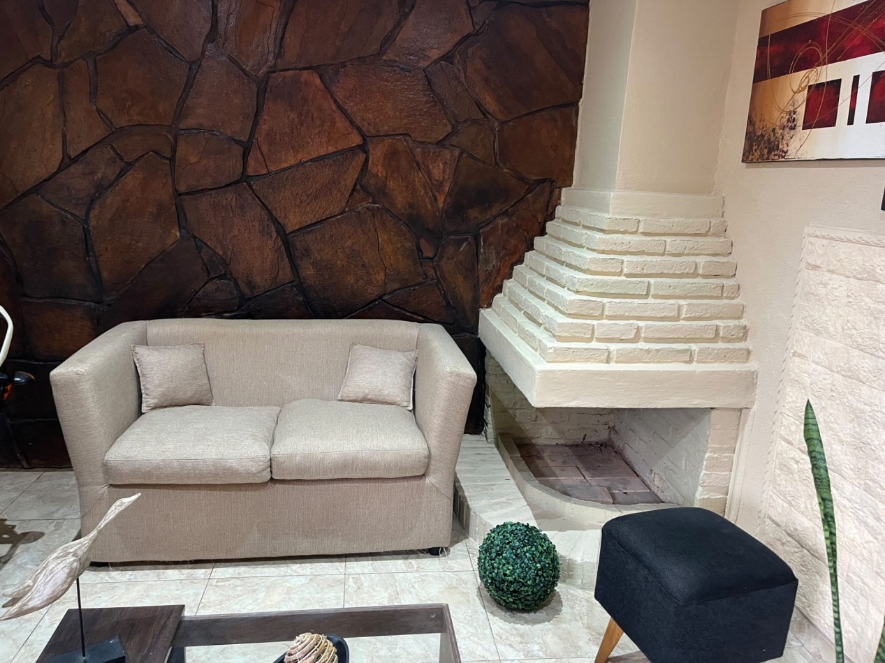 Vendo Casa 3 dorm, doble cochera , Pileta y Quincho