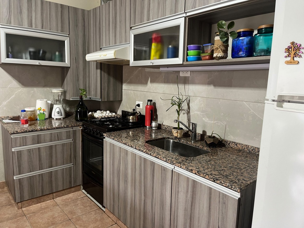 Vendo Casa 3 dorm, doble cochera , Pileta y Quincho
