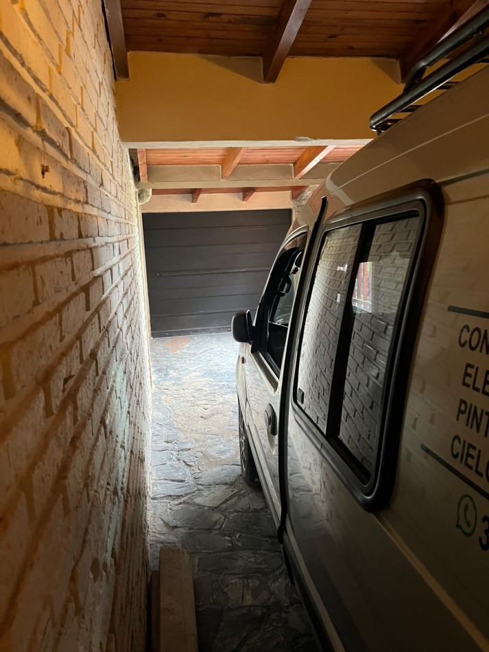 Vendo Casa 3 dorm, doble cochera , Pileta y Quincho