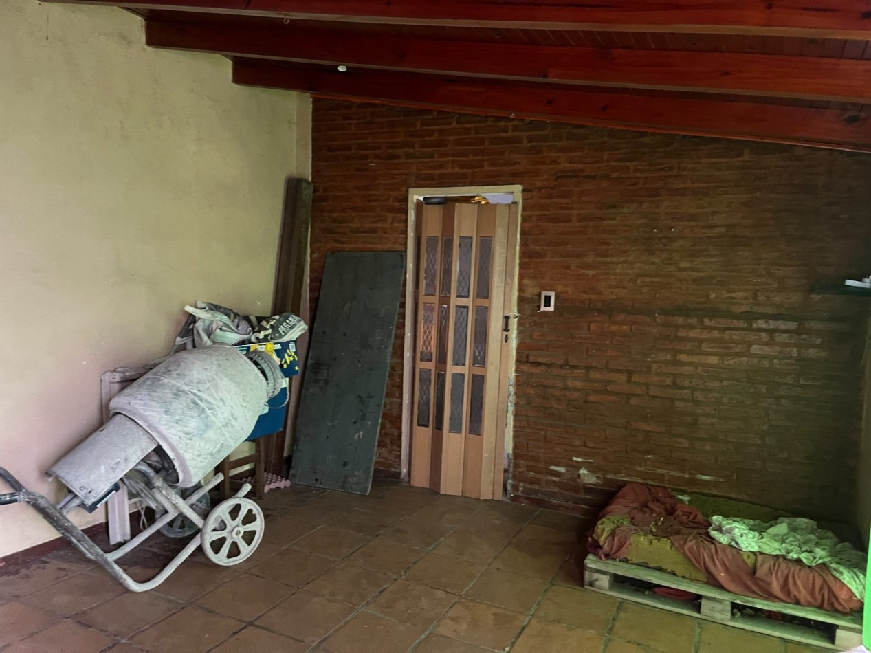 Vendo Casa 3 dorm, doble cochera , Pileta y Quincho