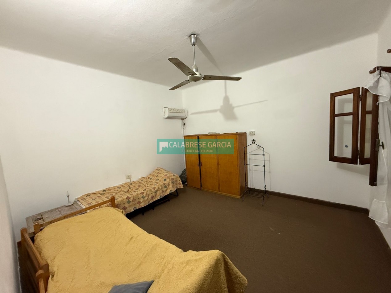 Se vende casa familiar dentro de bulevares 