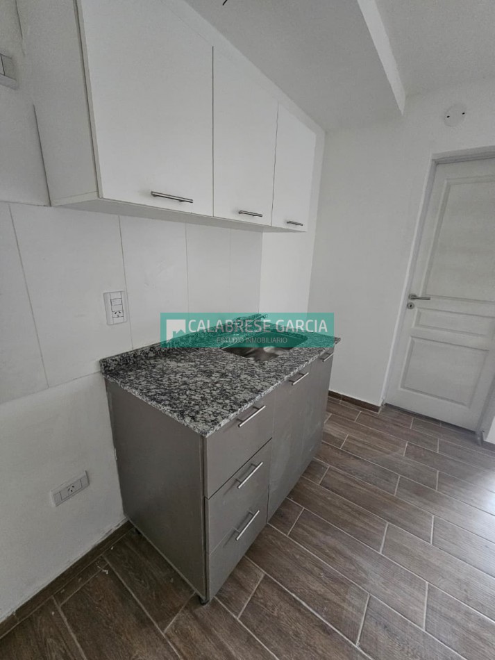 SE VENDE MONOAMABIENTE A ESTRENAR ZONA UNER