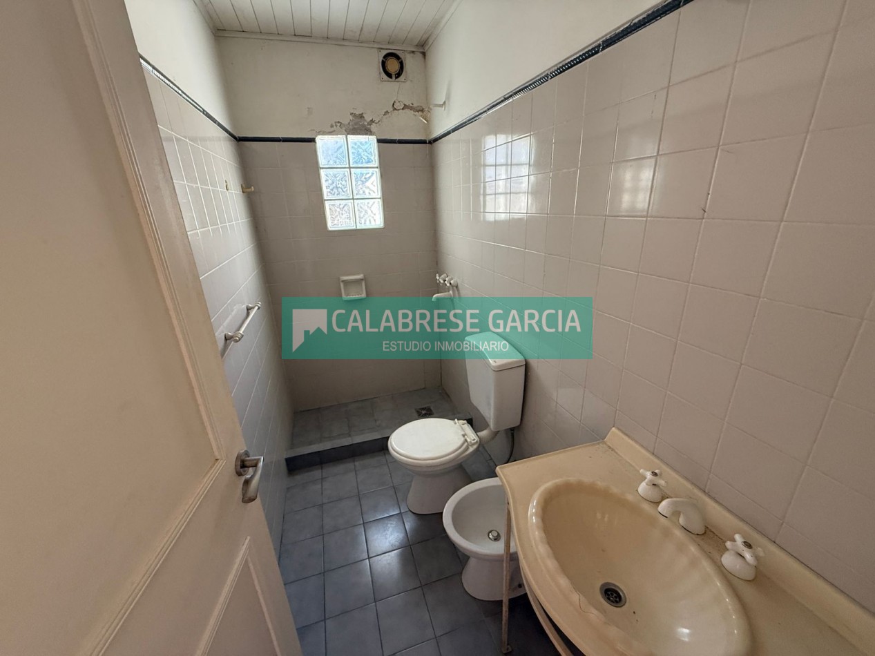 Vendo casa /hotel/ emprendimientos varios zona Centro