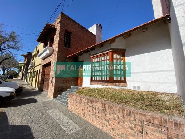 SE ALQUILA CASA ZONA CENTRO