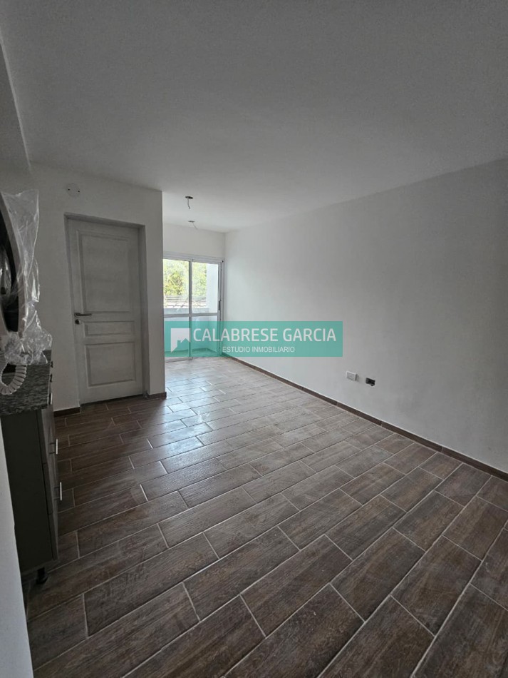 SE VENDE MONOAMABIENTE A ESTRENAR ZONA UNER