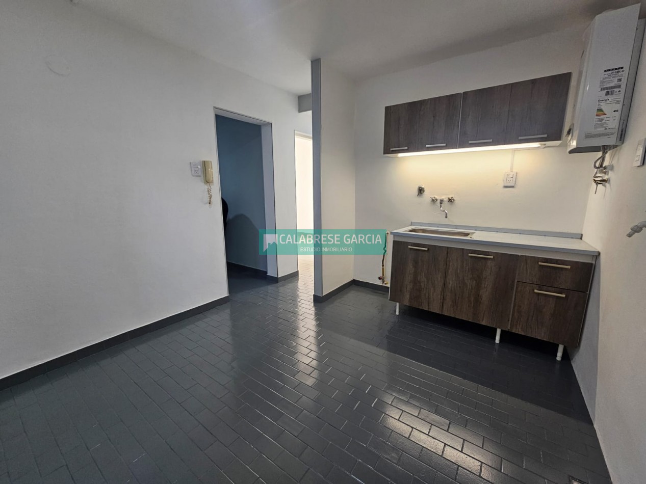 Se vende departamento de 2 dormitorios en Planta Baja zona Centro 