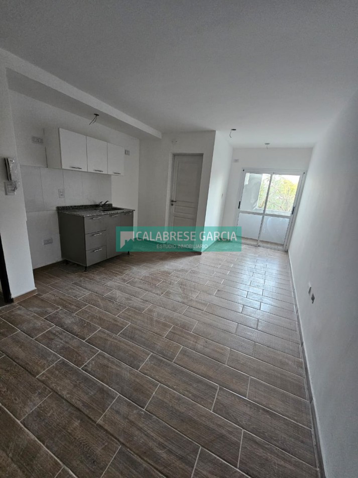SE VENDE MONOAMABIENTE A ESTRENAR ZONA UNER