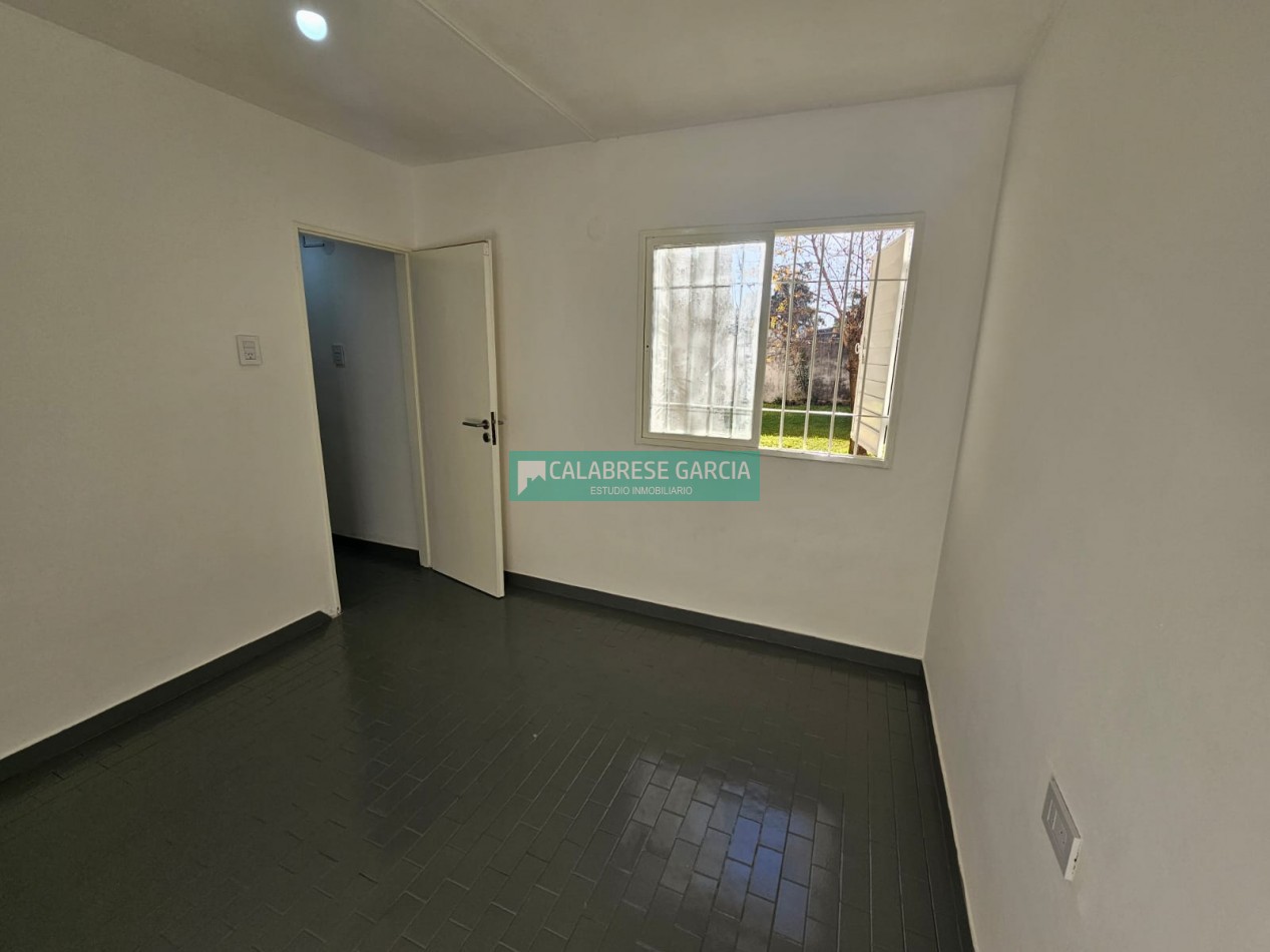 Se vende departamento de 2 dormitorios en Planta Baja zona Centro 