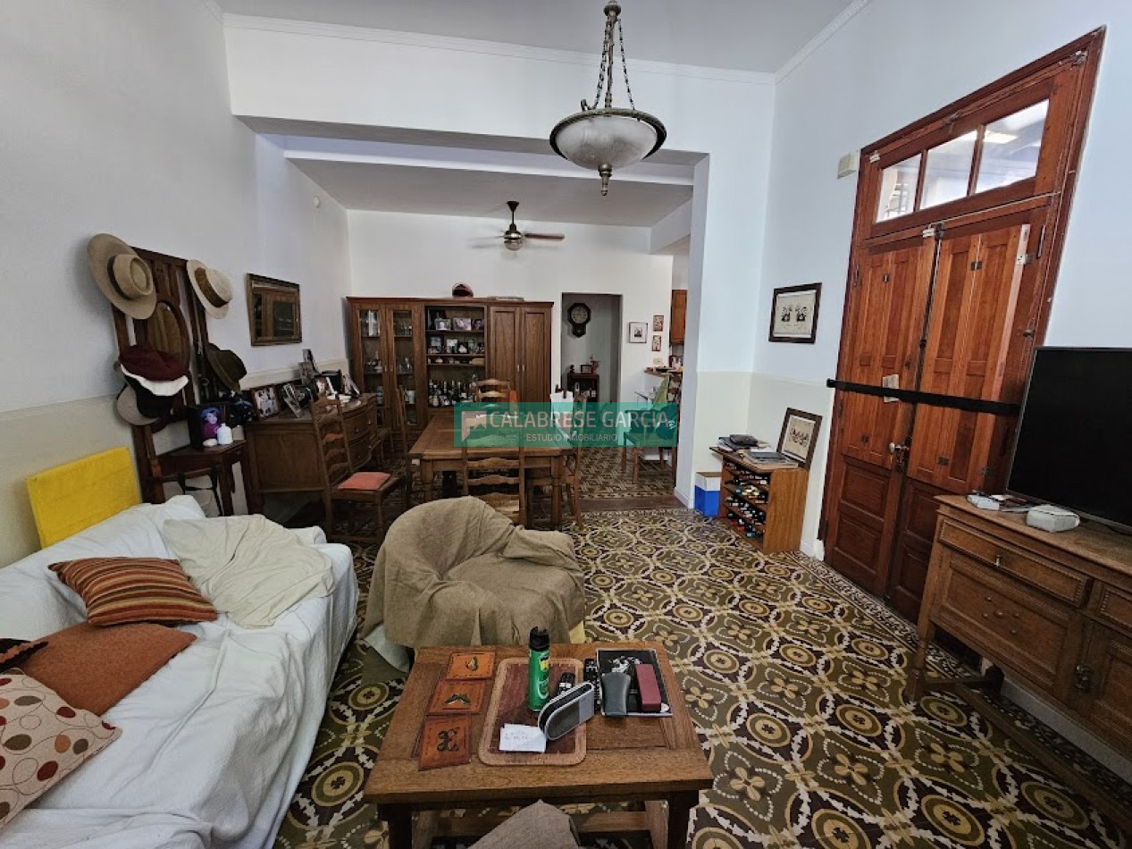 SE VENDE CASA ZONA CENTRO LISTA PARA ENTRAR A VIVIR