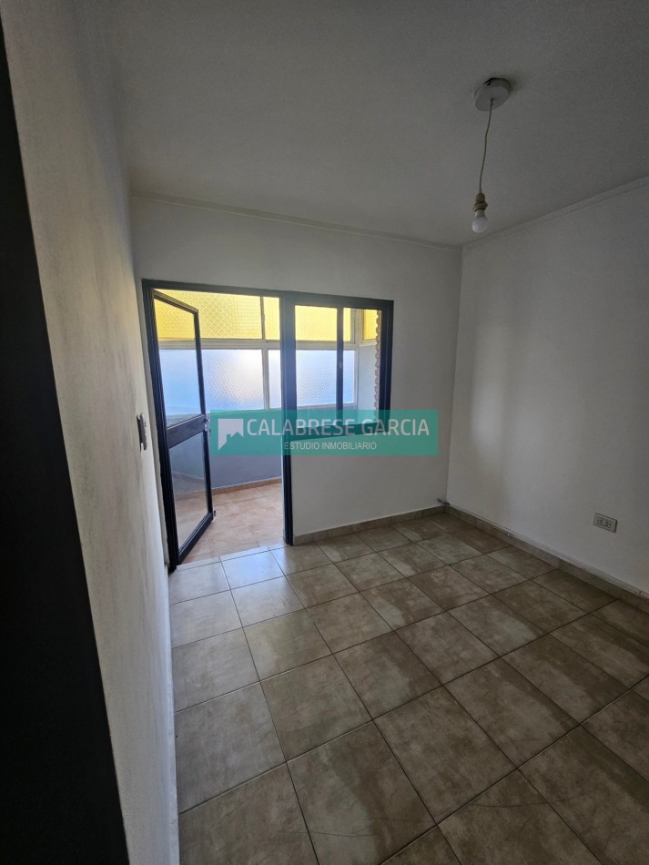 Se alquila departamento de 2 dormitorios 