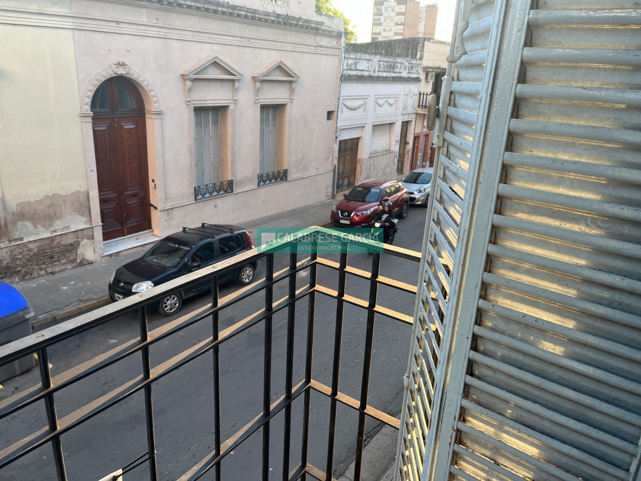 Imperdible Oportunidad Casa + Local en pleno Centro de Parana!
