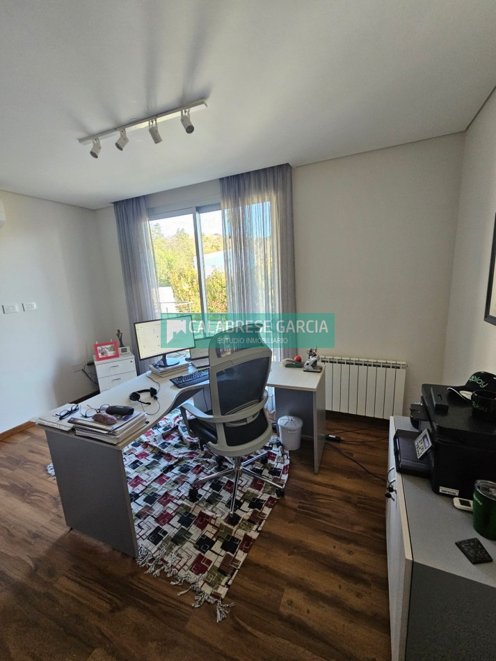 SE VENDE CASA ZONA ACCESO NORTE
