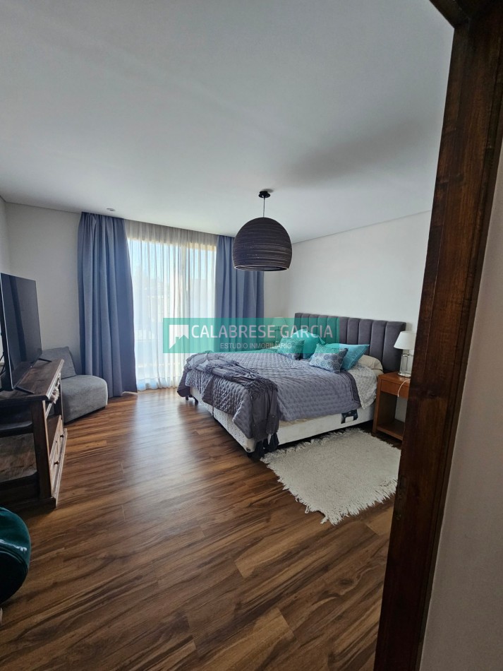 SE VENDE CASA ZONA ACCESO NORTE