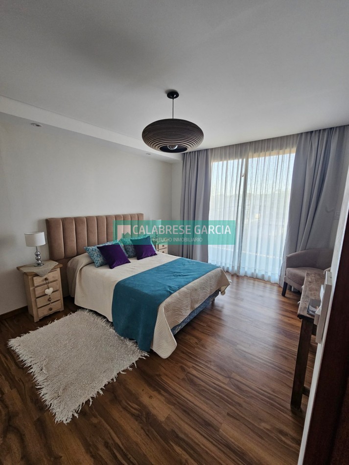 SE VENDE CASA ZONA ACCESO NORTE
