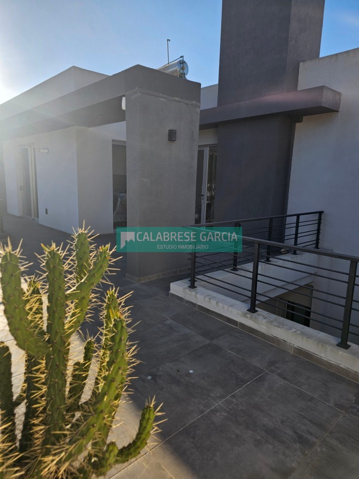 SE VENDE CASA ZONA ACCESO NORTE
