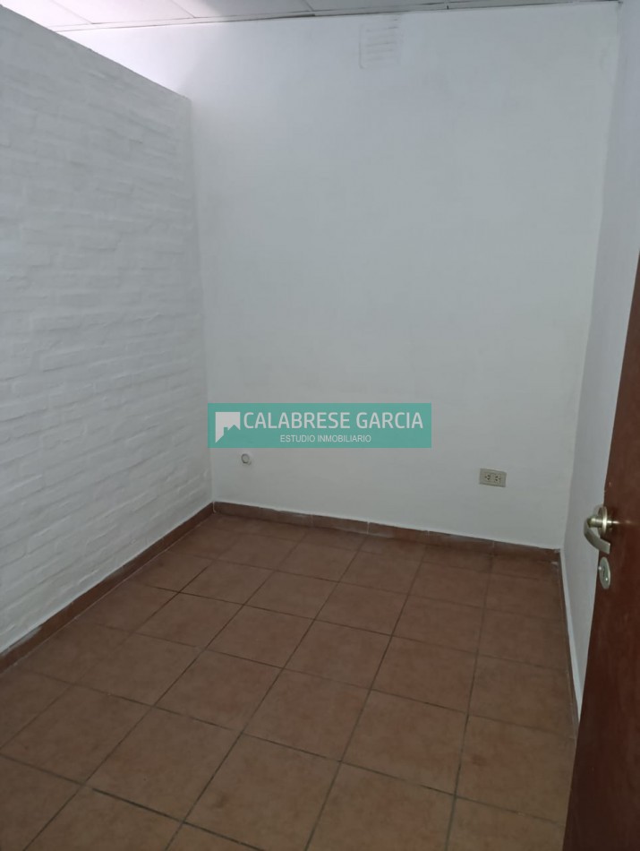 Se vende departamento de un dormitorio zona supermercado Plaza Vea