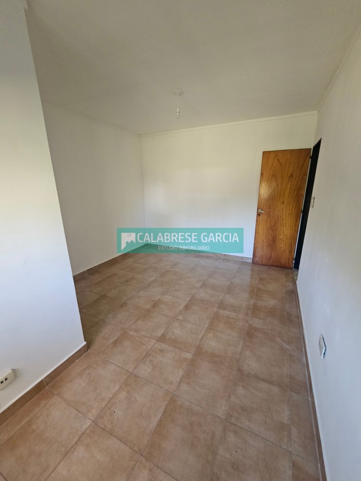 Se alquila departamento de 2 dormitorios 