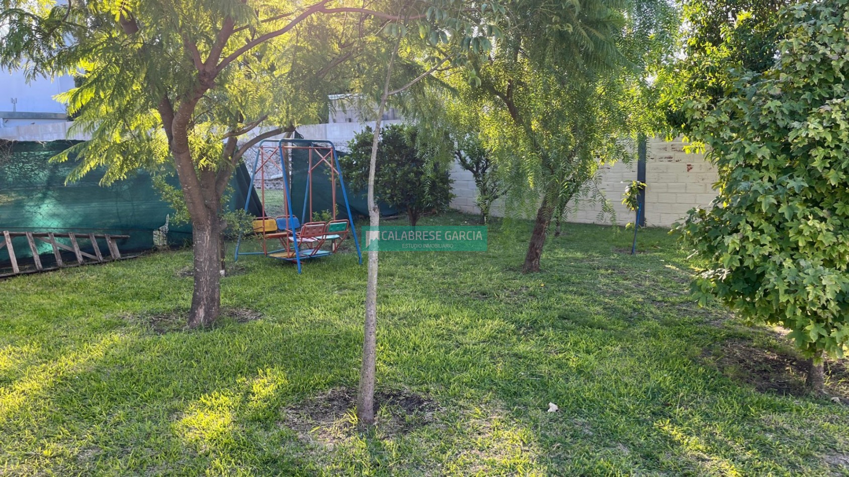 Vendo casa/ 2dorm/ piscina/ patio verde Oro Verde