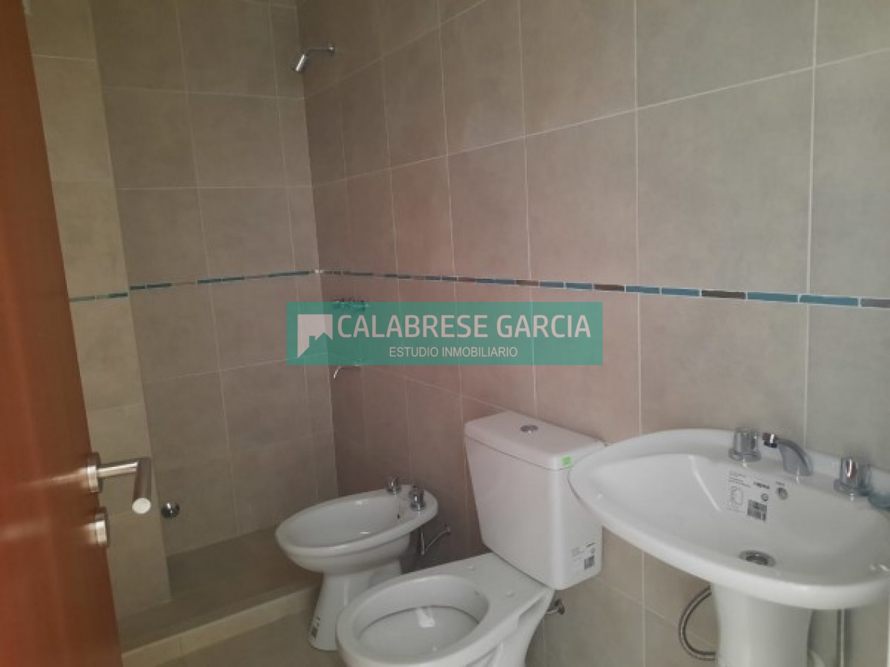 ALQUILO monoambiente zona Facultad Ciencias Economicas