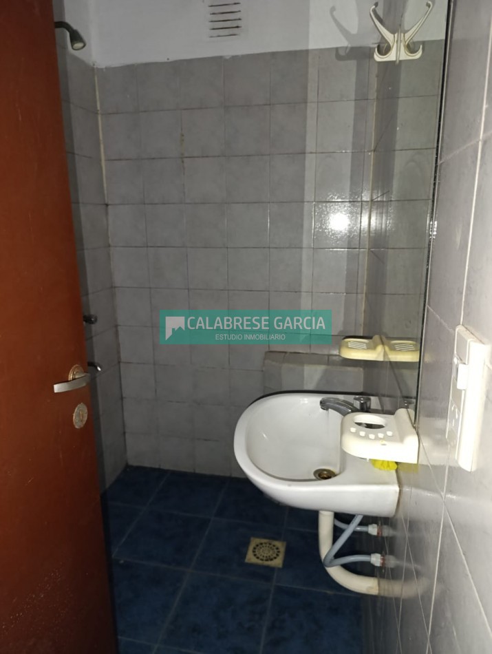 Se vende departamento de un dormitorio zona supermercado Plaza Vea