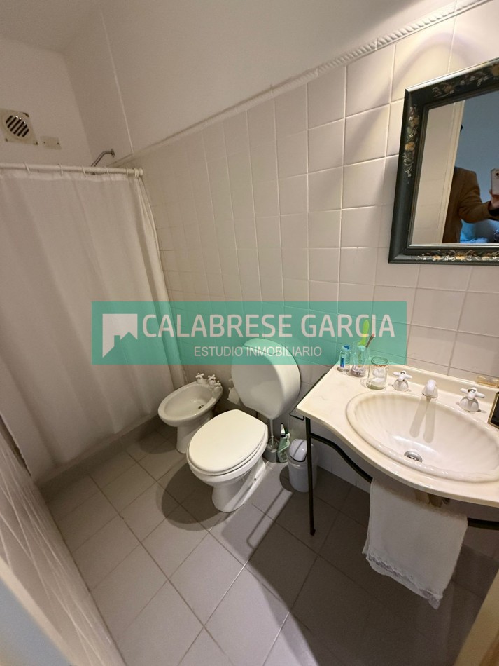Vendo casa /hotel/ emprendimientos varios zona Centro