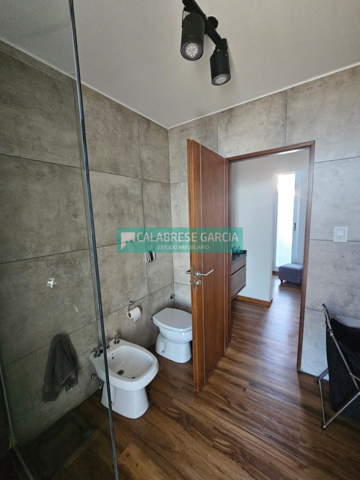 SE VENDE CASA ZONA ACCESO NORTE