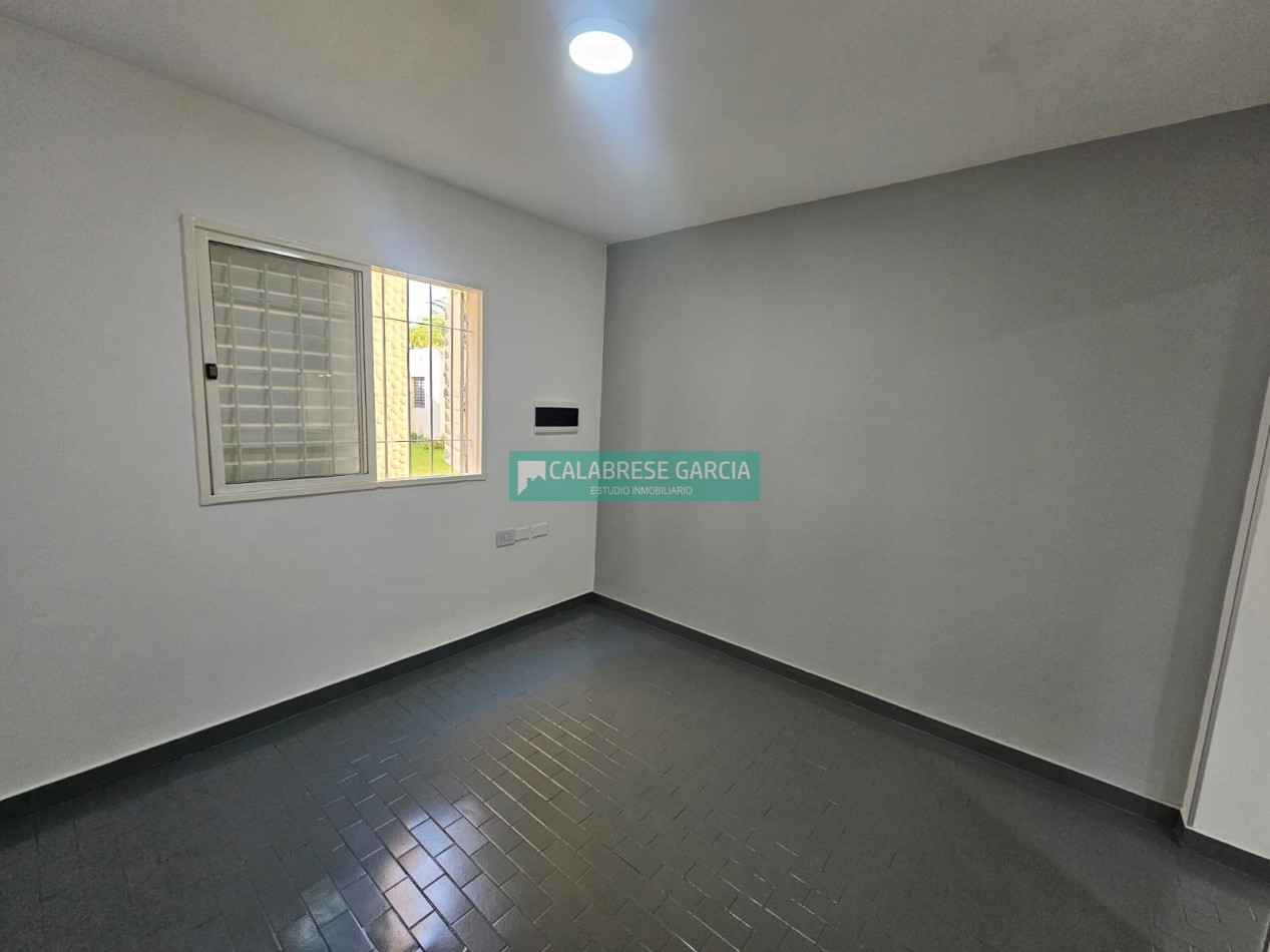 Se vende departamento de 2 dormitorios en Planta Baja zona Centro 