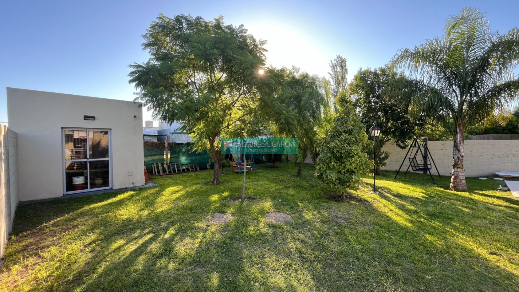 Vendo casa/ 2dorm/ piscina/ patio verde Oro Verde