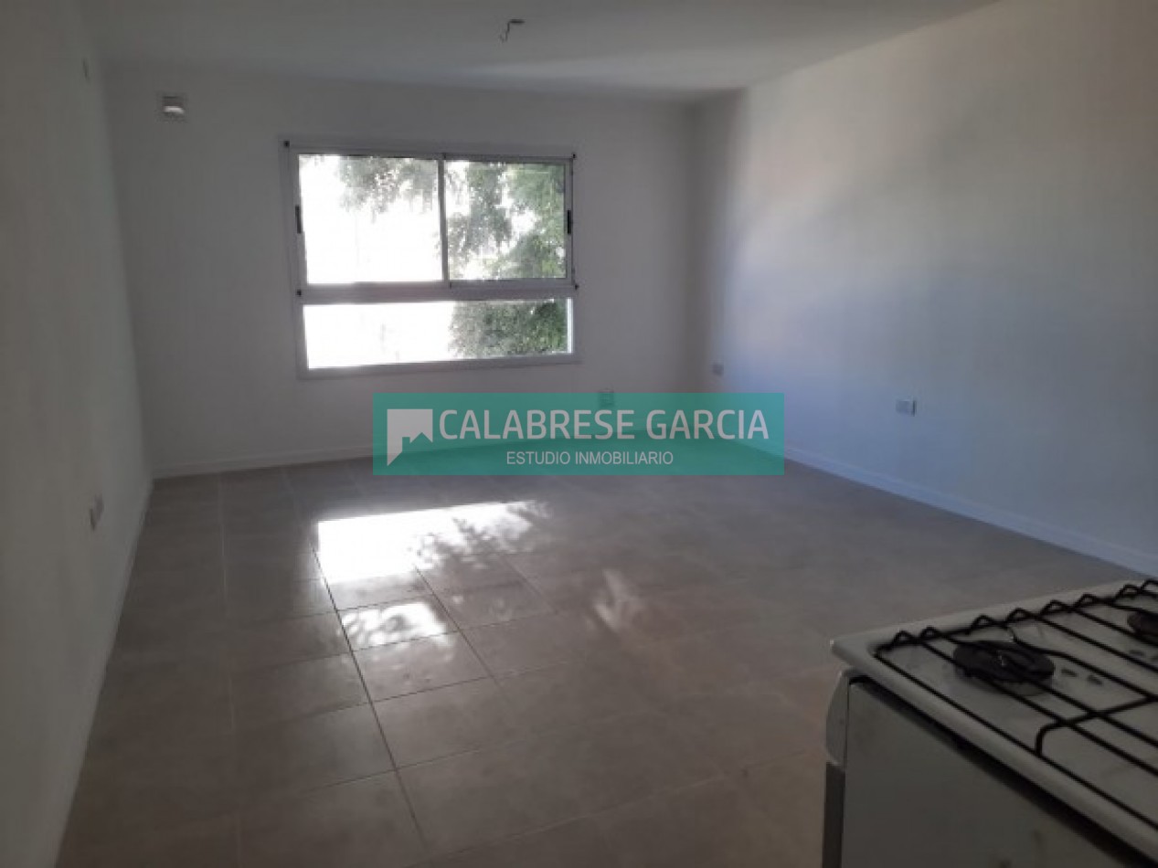 ALQUILO monoambiente zona Facultad Ciencias Economicas