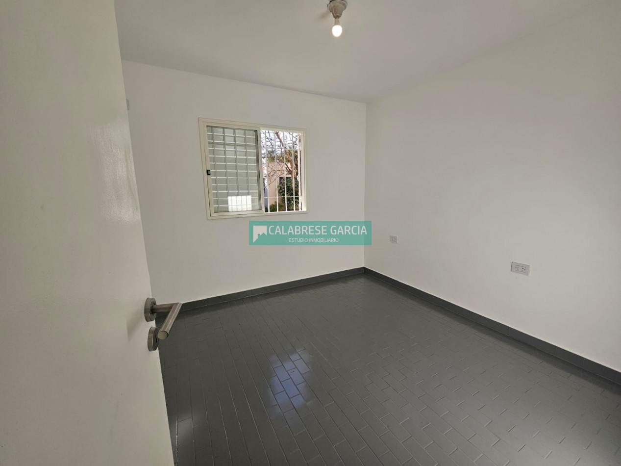 Se vende departamento de 2 dormitorios en Planta Baja zona Centro 