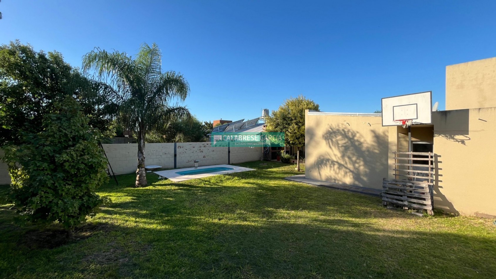 Vendo casa/ 2dorm/ piscina/ patio verde Oro Verde