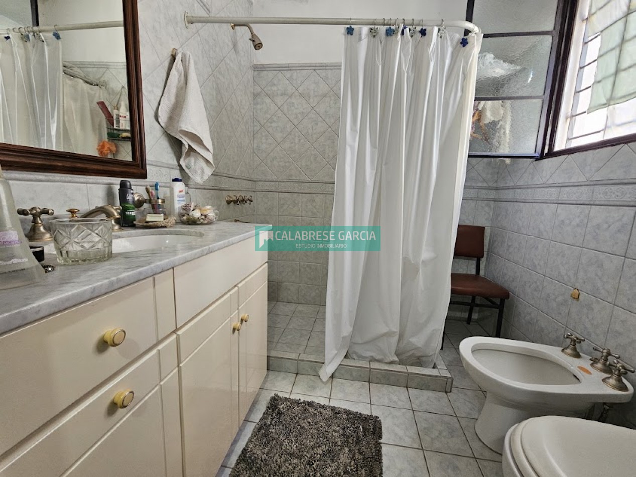 SE VENDE CASA ZONA CENTRO LISTA PARA ENTRAR A VIVIR