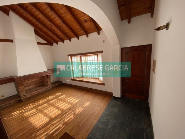 SE ALQUILA CASA ZONA CENTRO
