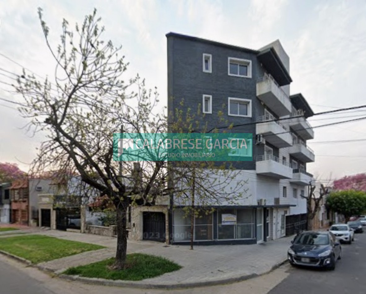 SE VENDE DEPARTAMENTO ZONA SHOPING DEL PARANA