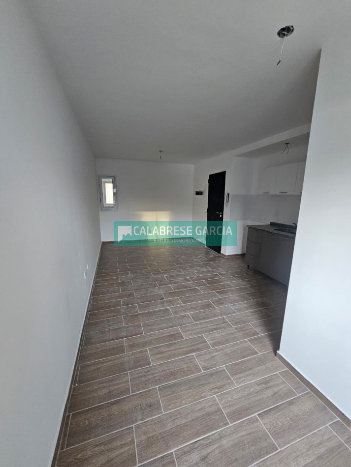 SE VENDE MONOAMABIENTE A ESTRENAR ZONA UNER