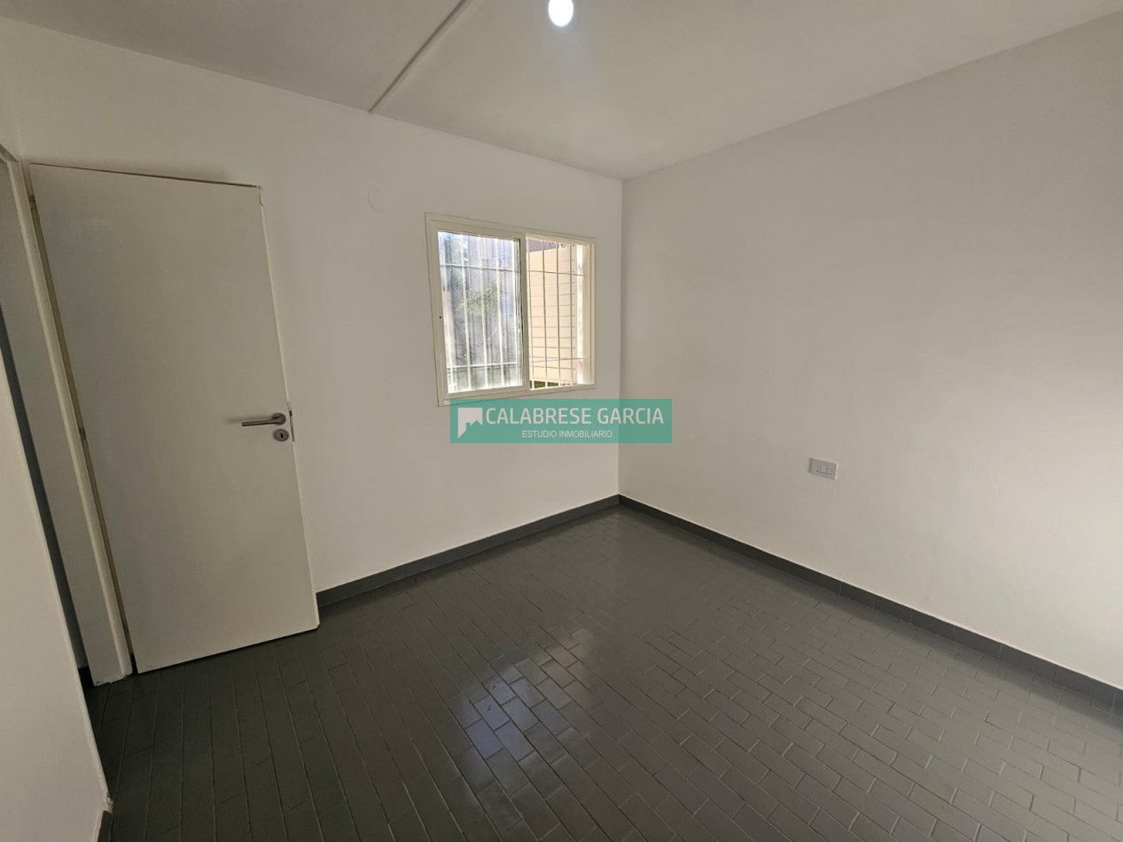 Se vende departamento de 2 dormitorios en Planta Baja zona Centro 