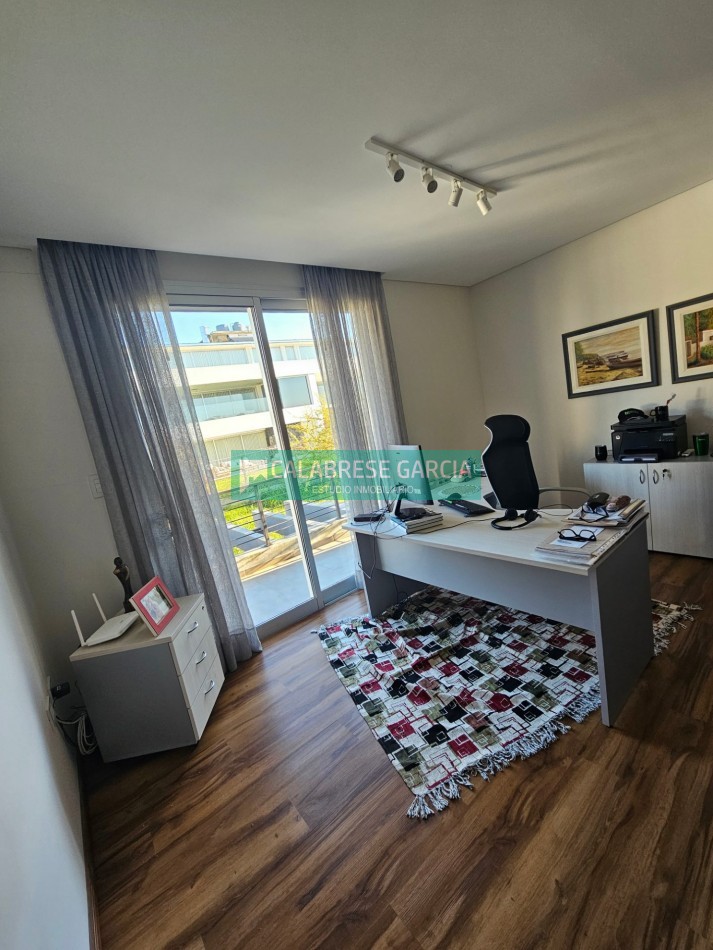 SE VENDE CASA ZONA ACCESO NORTE