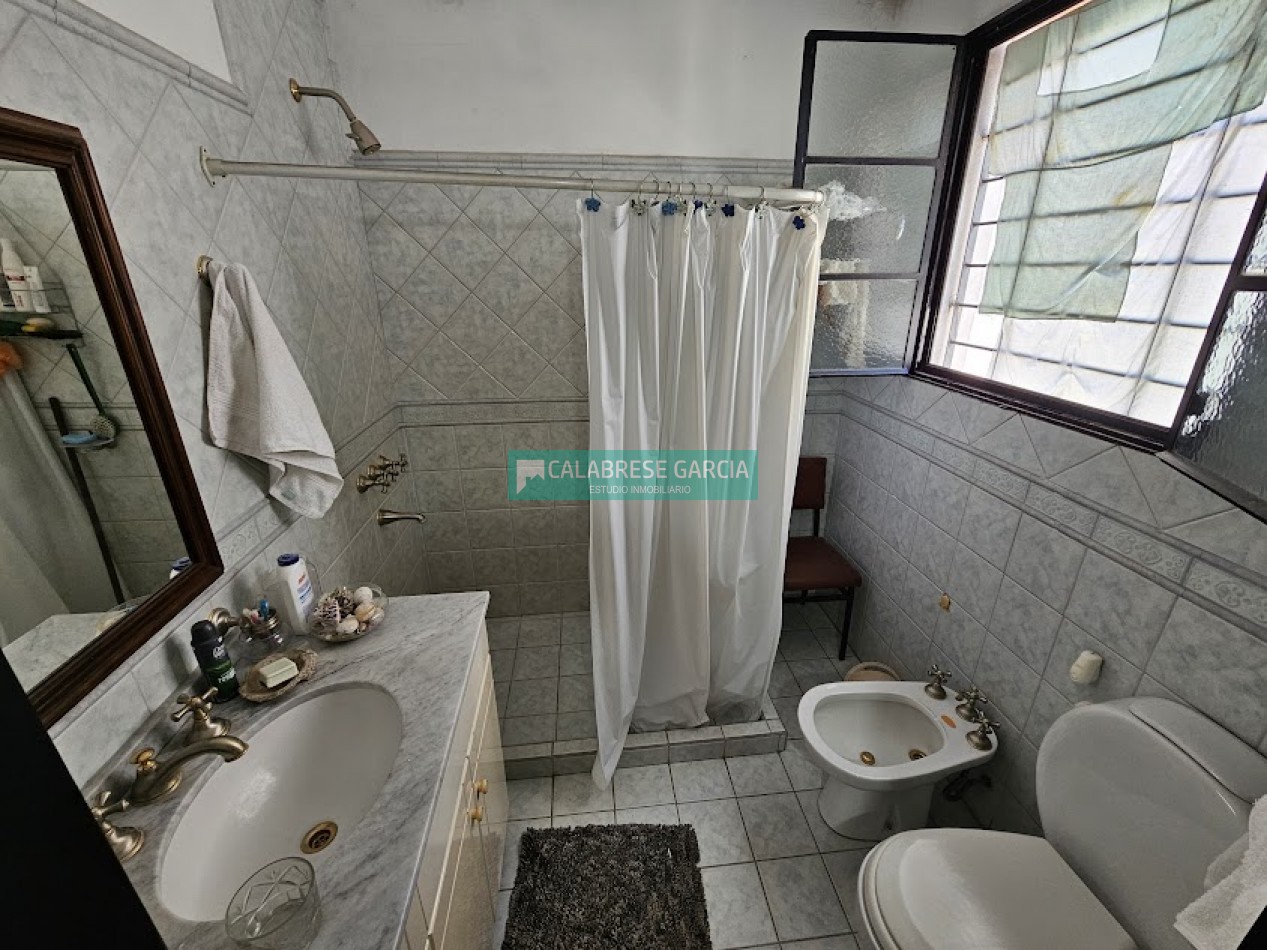 SE VENDE CASA ZONA CENTRO LISTA PARA ENTRAR A VIVIR