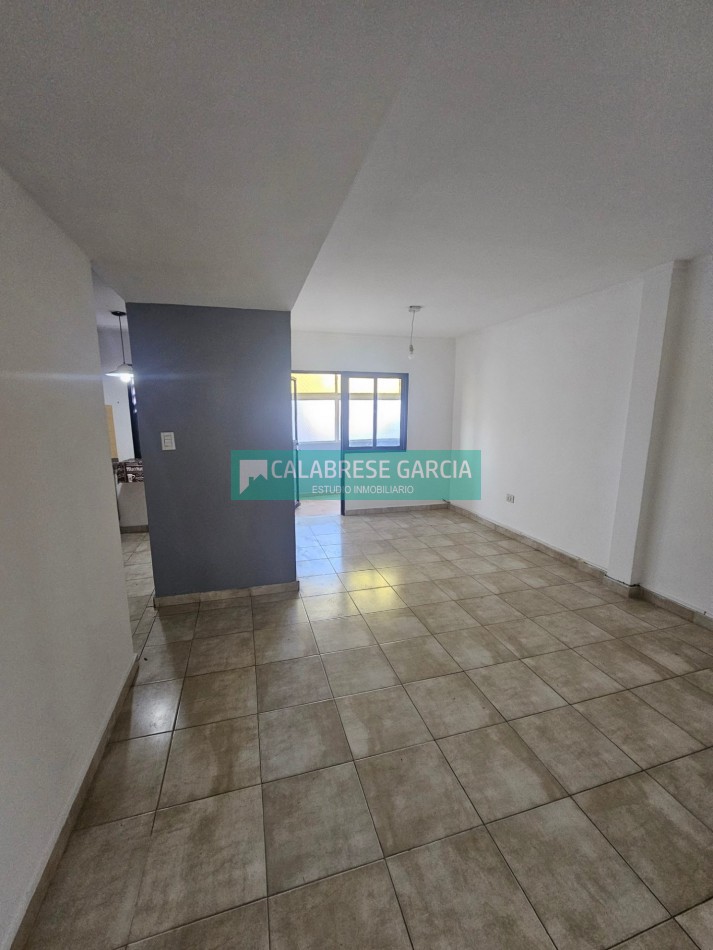 Se alquila departamento de 2 dormitorios 