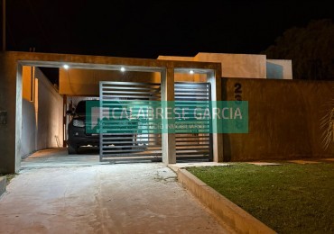 SE ALQUILA CASA 3 DORMITORIO CON PISCINA ZONA CRISOLOGO LARRALDE Y ZANNI