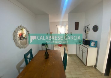 Se vende departamento de dos dormitorios zona centro