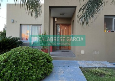 Vendo casa/ 2dorm/ piscina/ patio verde Oro Verde