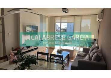 En venta departamento dos dormitorios , con cochera, centro parque !